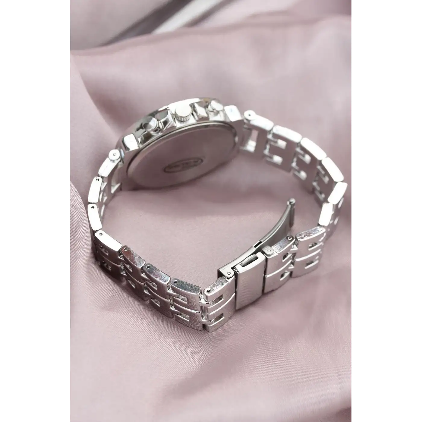 Zarif ve Şık Özel Tasarım Zirkon Taşlı Metal Bayan Kol Saati (gümüş-gold)