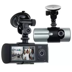 R300 Gpsli Çift Kameralı Araç İçi Dvr Kamera Set 32 Gb Kart Destekli