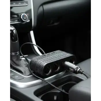 Araç Çakmak Çoklayıcı 4 Çıkışlı 2 USB ve Type C Girişli Çok Fonksiyonlu Şarj Ünitesi