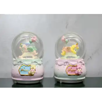 Işıklı Müzikli Kar Küresi Orta Boy