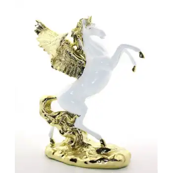 Polyester Şahlanan Kanatlı At Figürü