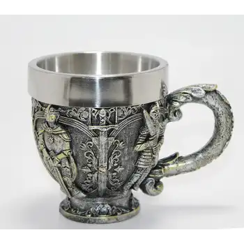 Şövalye Kabartmalı Paslanmaz Çelik Kupa Bardak