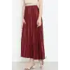 Zarif ve Modern Pileli Parlak Krep Gizli Lastikli Bordo Etek