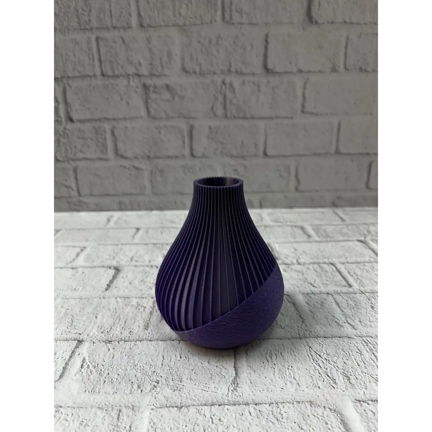 11 cm Mor Minimal Çizgili Vazo Masa Üstü Şık Dekor Objesi