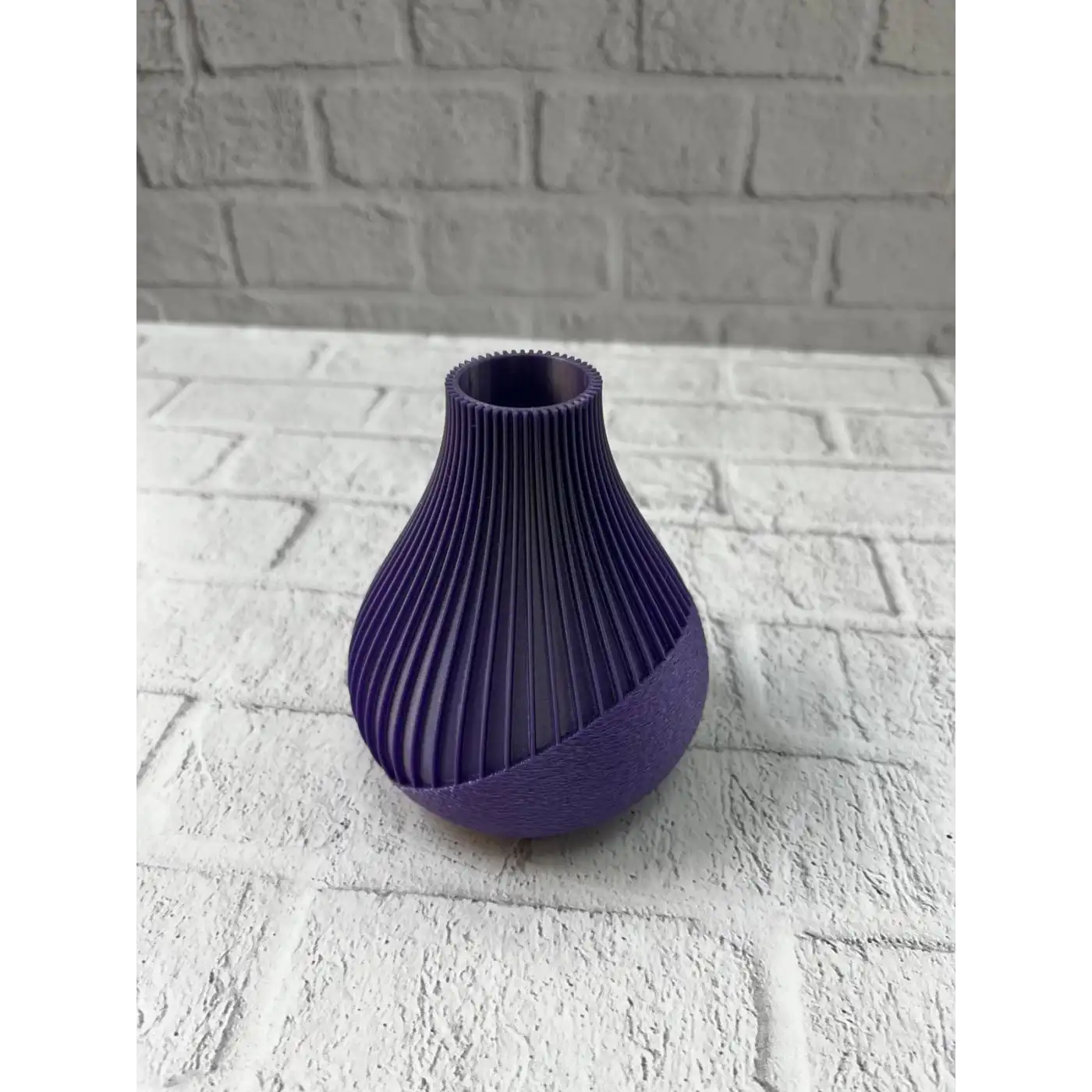 11 cm Mor Minimal Çizgili Vazo Masa Üstü Şık Dekor Objesi