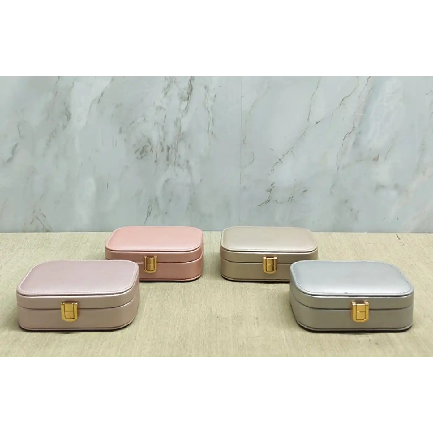 15x15 cm Makyaj Ve Takı Kutusu