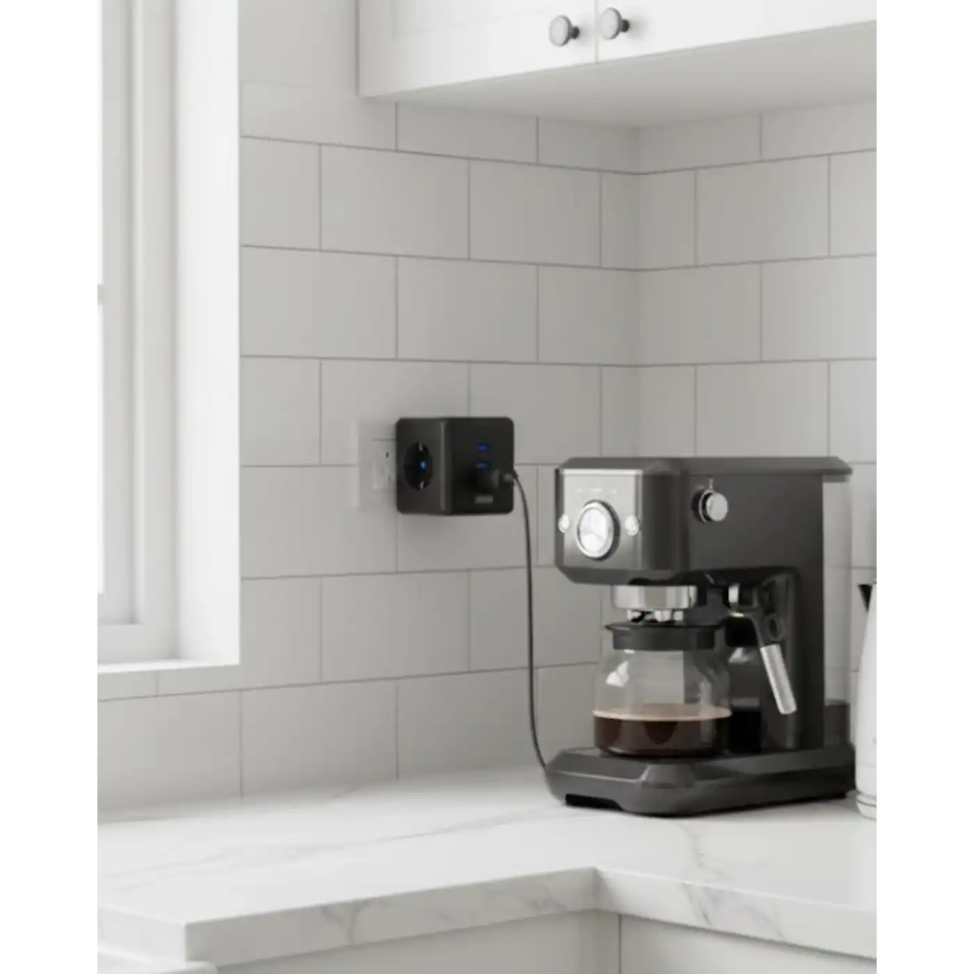 Akım ve Voltaj Korumalı Küp Priz 3 USB Destekli