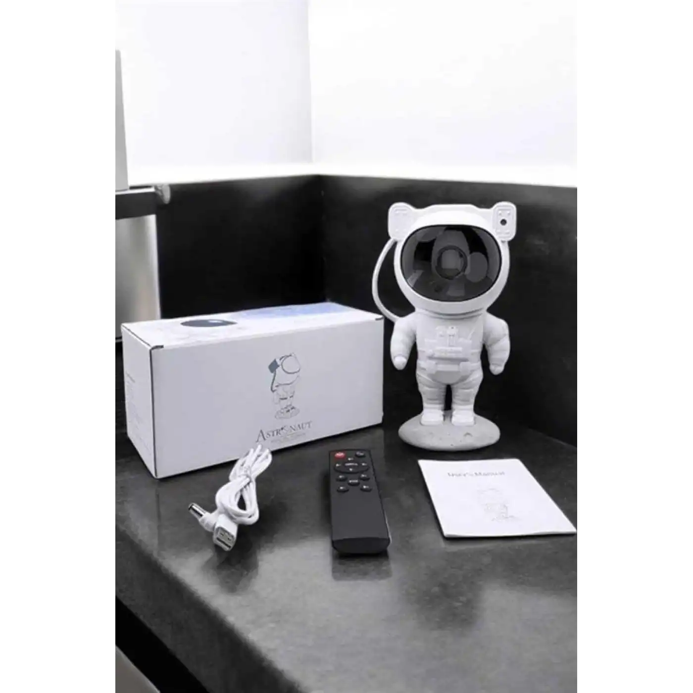 Astronot Görünümlü Projeksiyon Speaker Taşınabilir