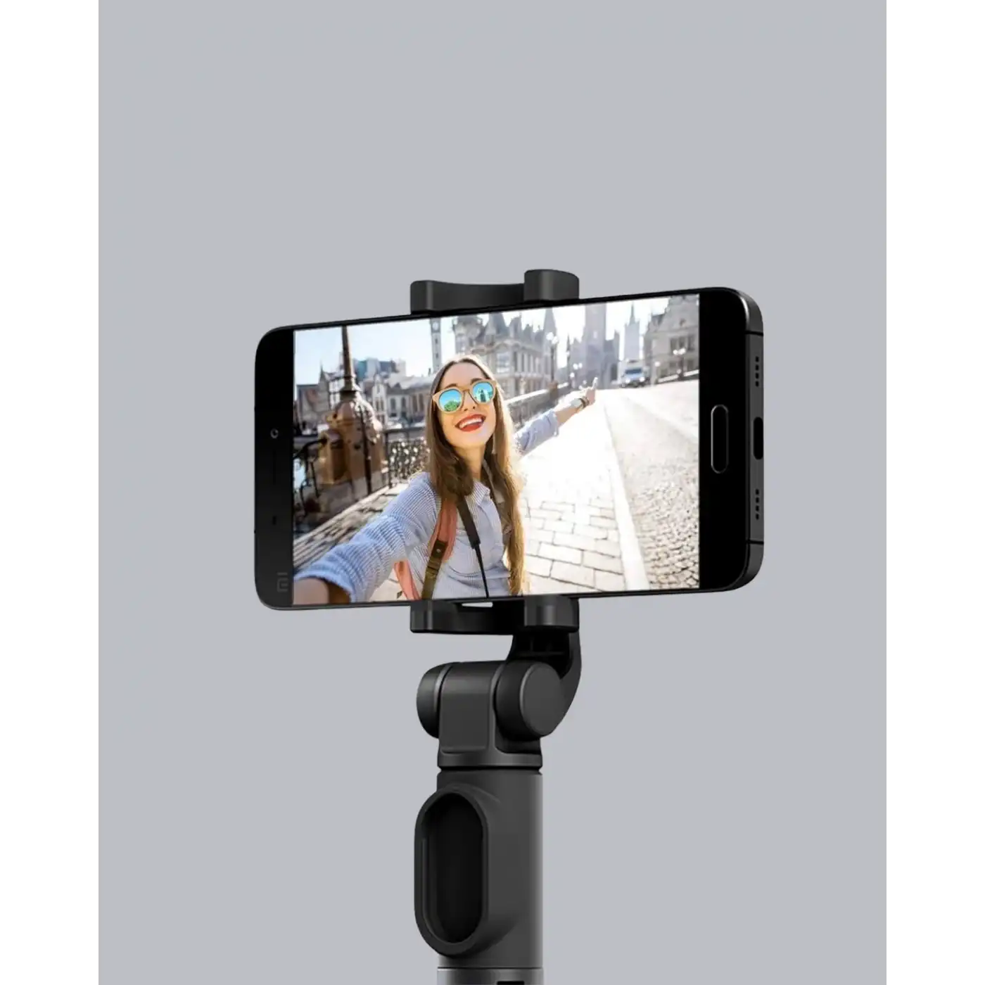 Bluetooth Selfie Çubuğu – 360° Dönebilen Başlık, Kablosuz Bağlantı