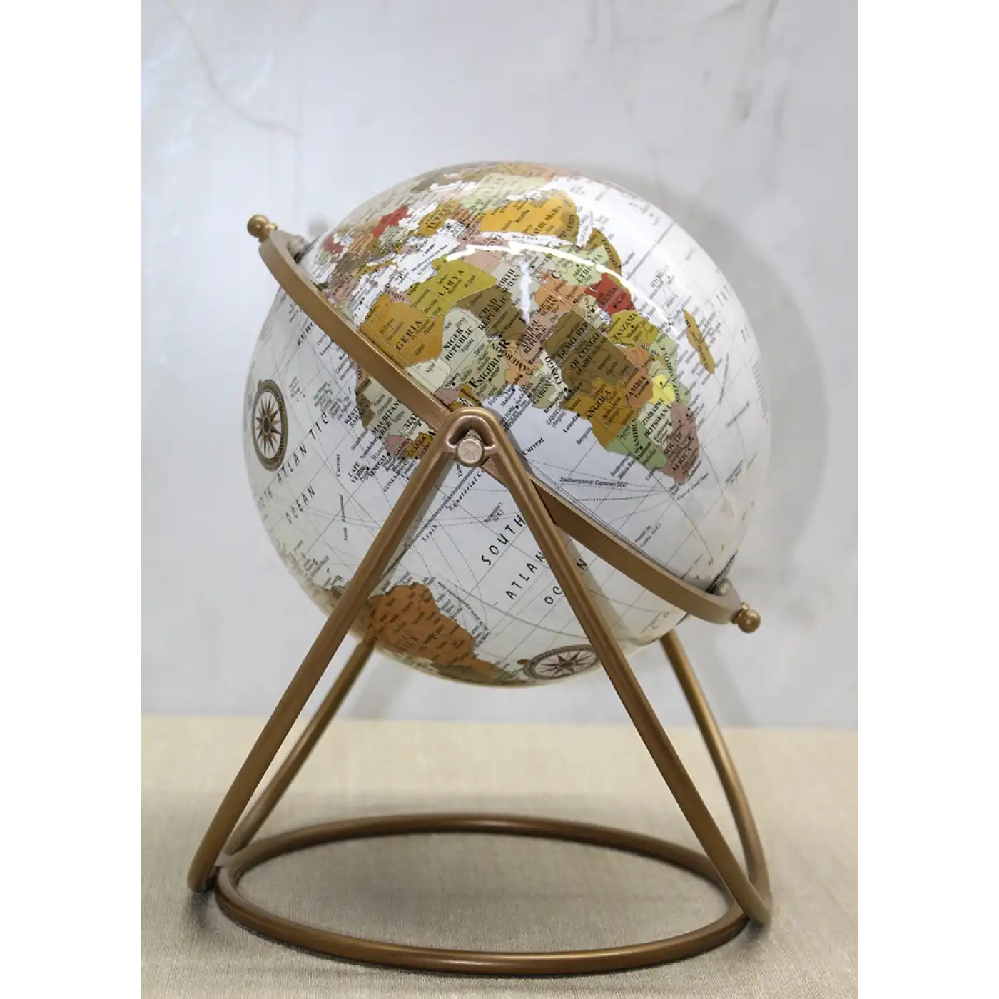 Dekoratif Metal Standlı Dünya Küre - Model 4