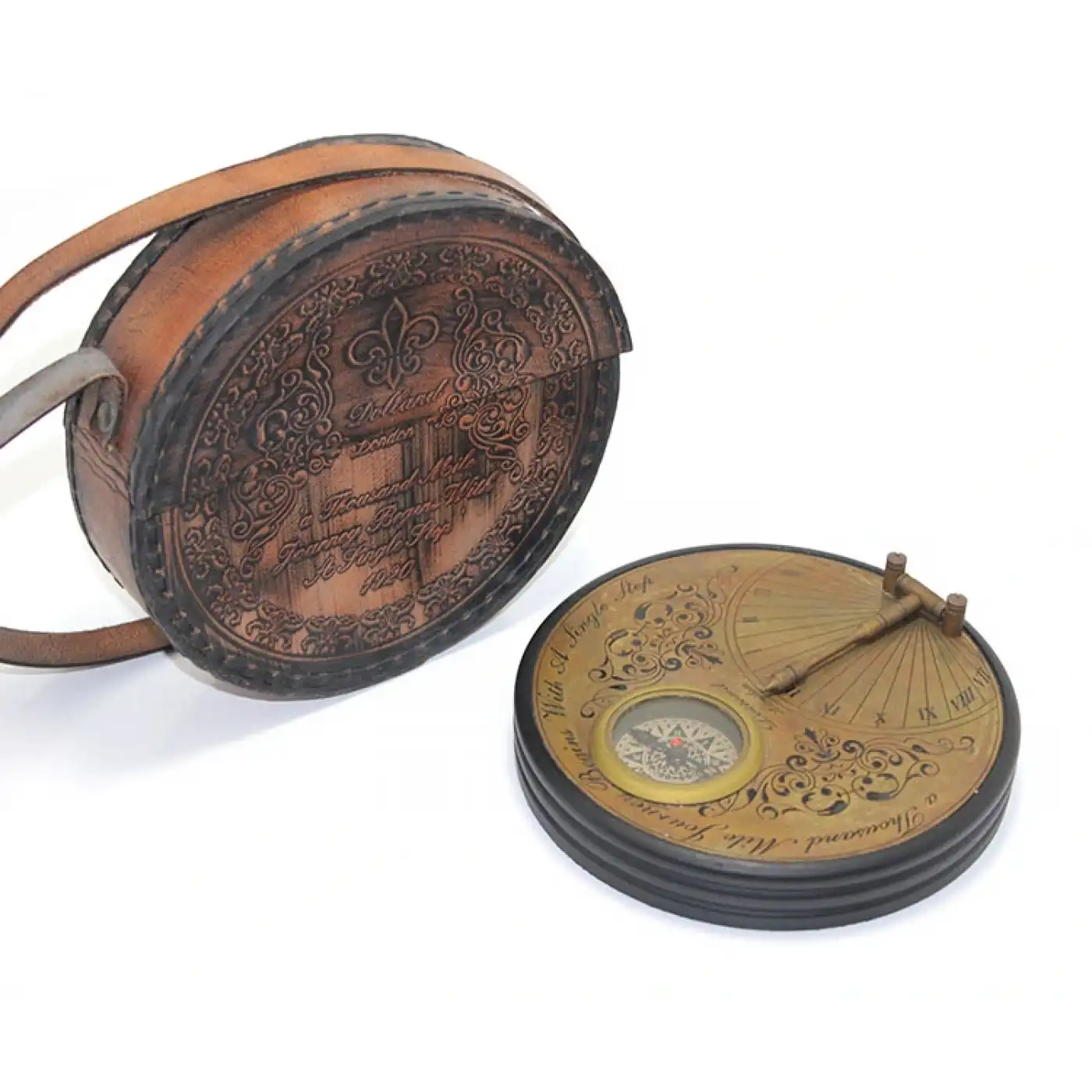 Deri Kılıflı Pirinç Pusula