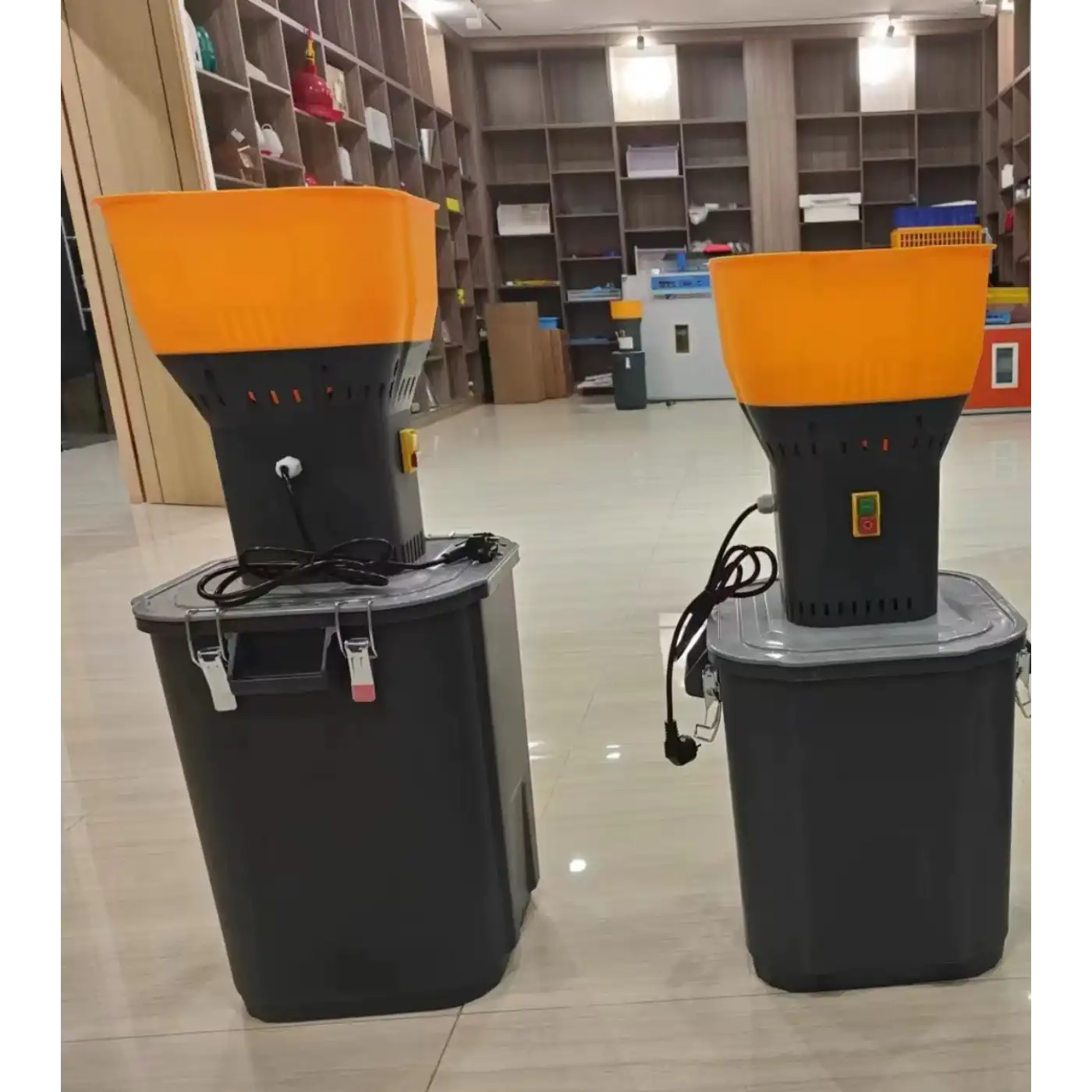 55’lik Profesyonel Yem Kırma Makinesi – 9 Elek Hediyeli Paslanmaz Tahıl Öğütücü Değirmen 1300 w