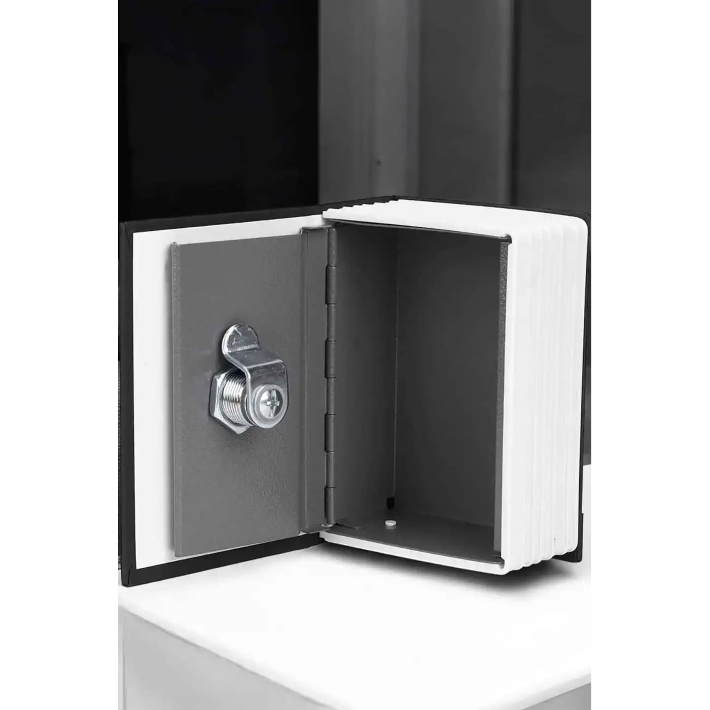 Gizli Kasa Kitap Görünümlü Anahtarlı Çelik Mini Kasa