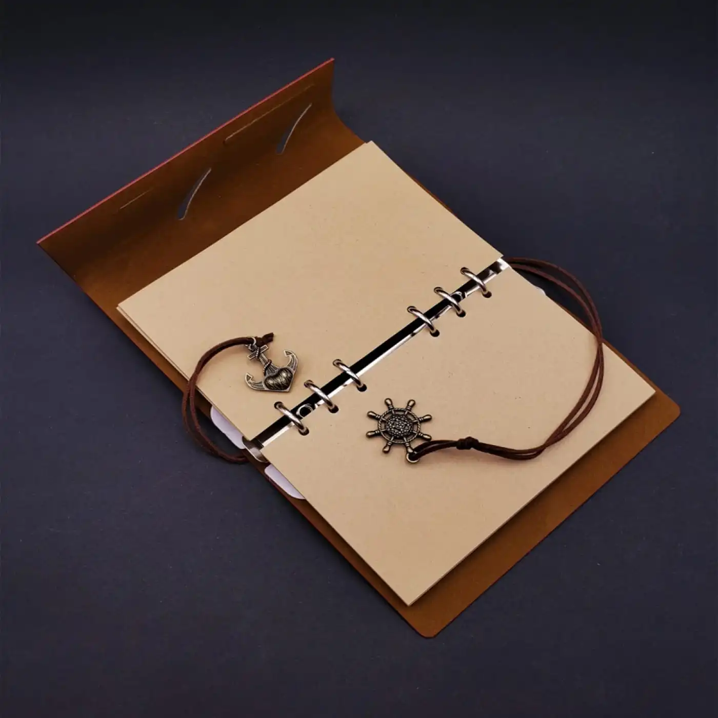 Gri Defter Ve Beyaz Kalem Kutulu Set