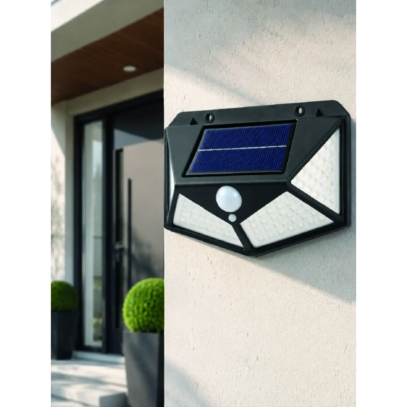 Hareket Sensörlü Güneş Enerjili Duvar Lambası Dış Mekan İçin Güçlü LED Aydınlatma