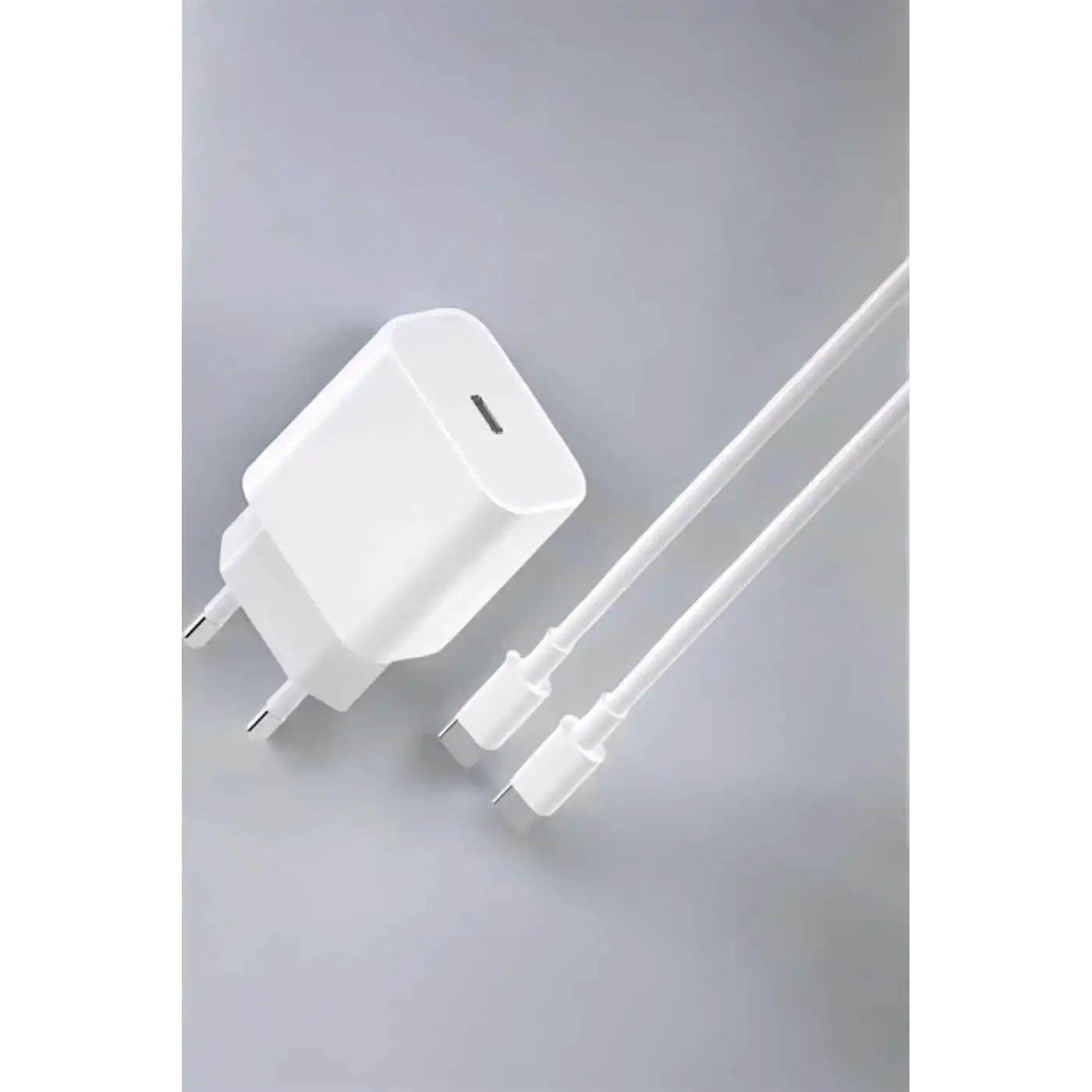 İOS Uyumlu Type-C Girişli Hızlı Şarj 15/15 Pro Max Adaptör ve Kablosu
