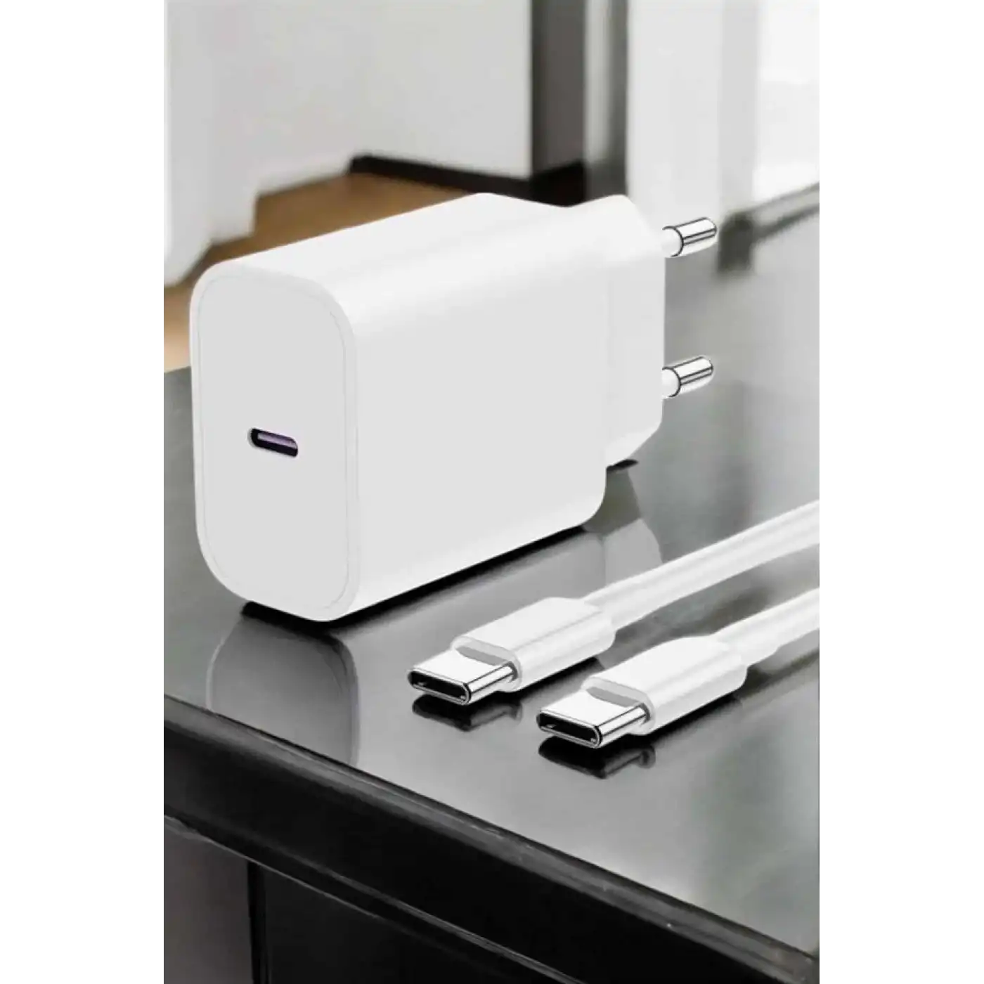 İOS Uyumlu Type-C Girişli Hızlı Şarj 15/15 Pro Max Adaptör ve Kablosu