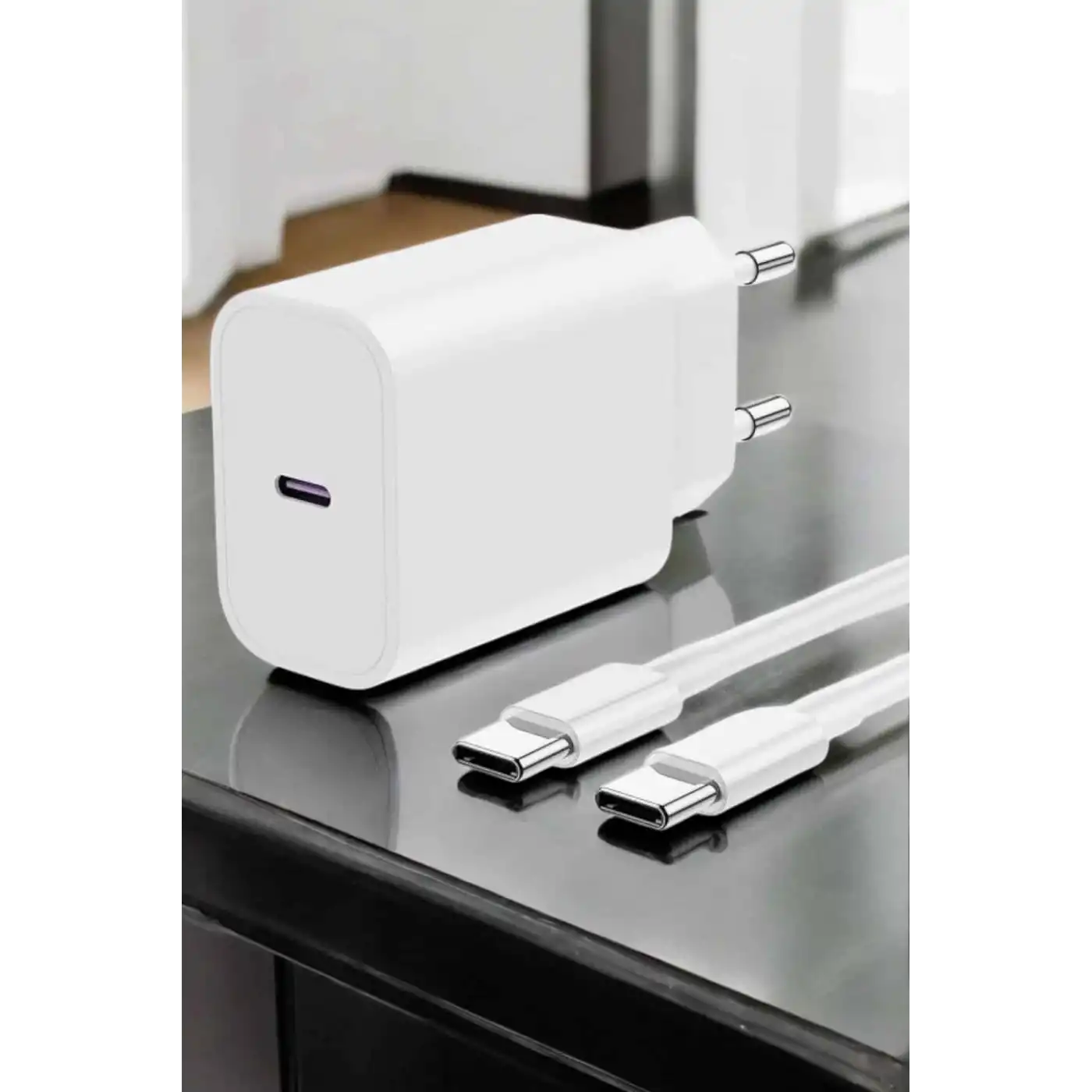 İOS Uyumlu Type-C Girişli Hızlı Şarj 15/15 Pro Max Adaptör ve Kablosu