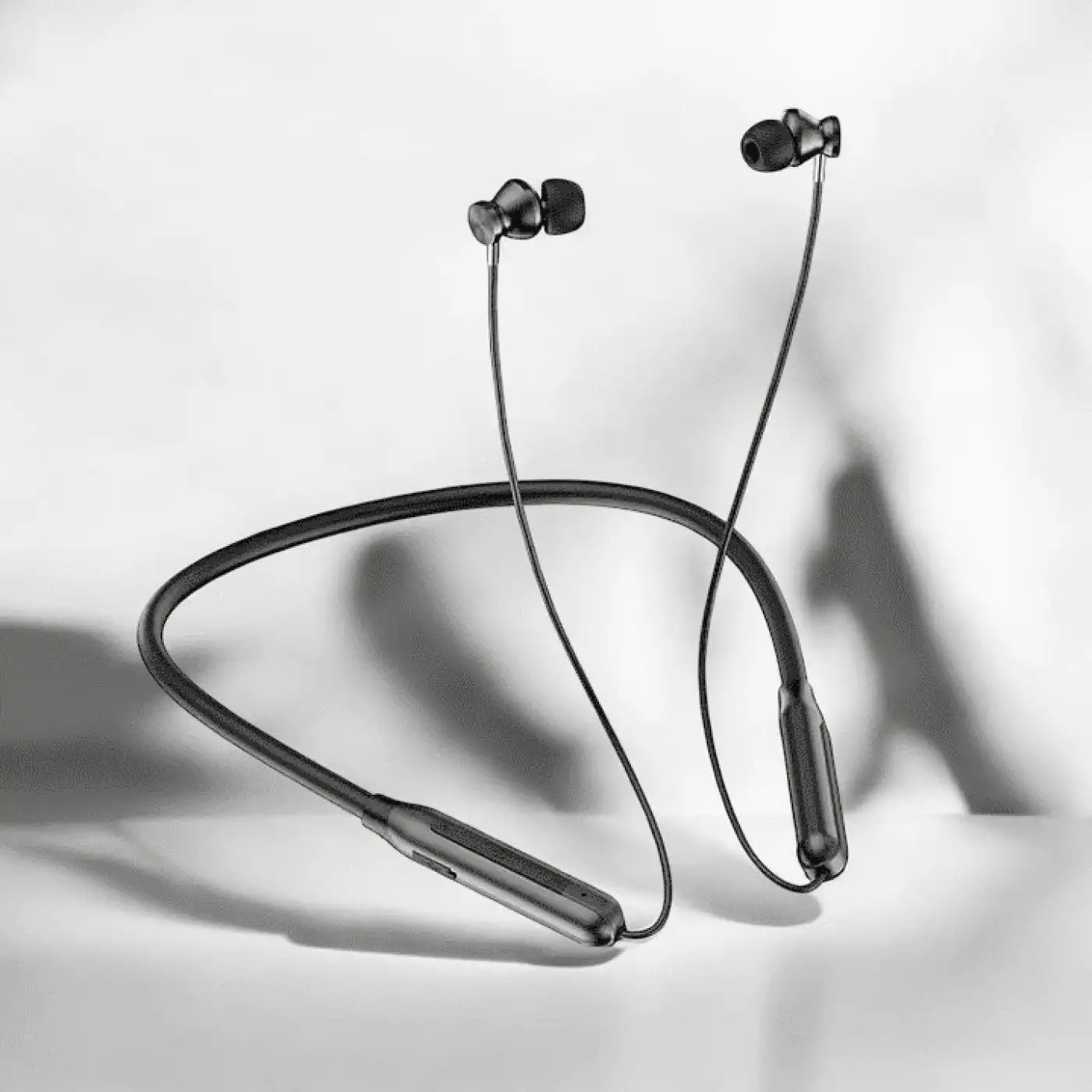 Kablolu Bluetooth Kulaklık Boyun Bantlı ANC Özelliği Yüksek Ses Kaliteli 100 saat