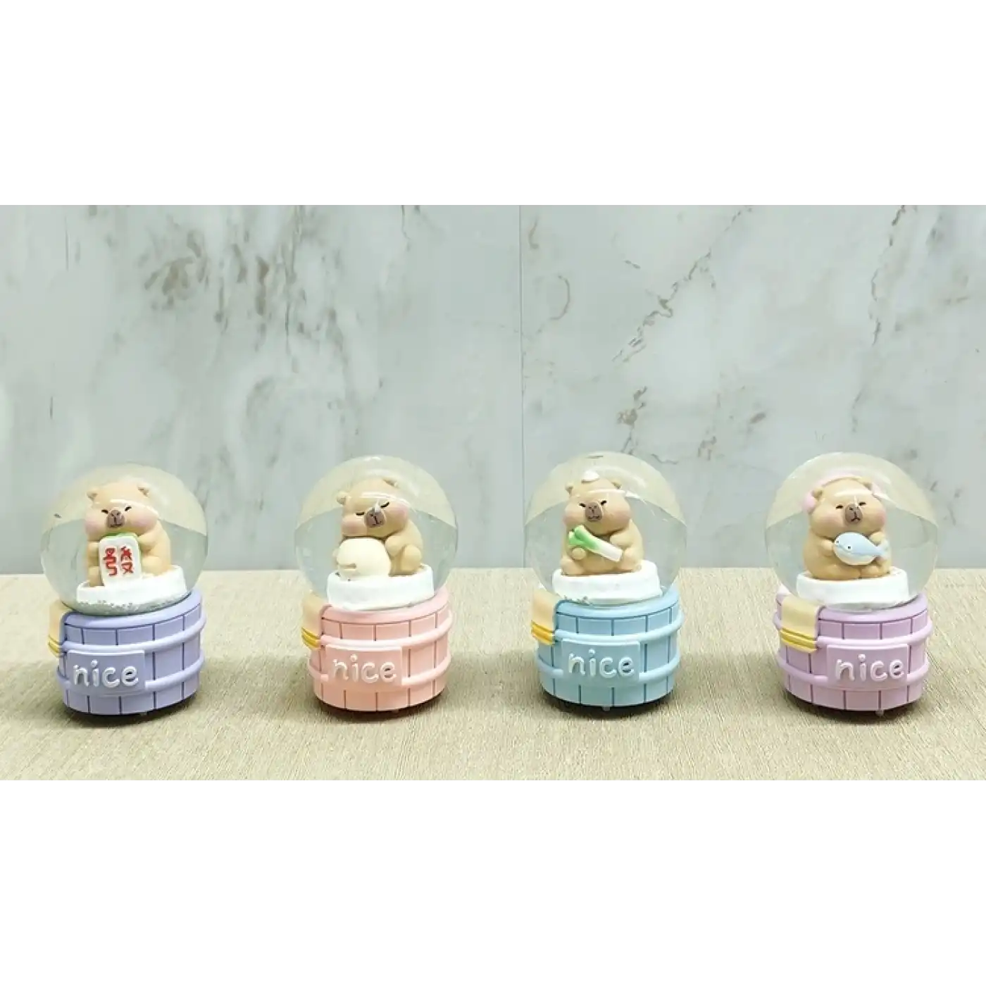 Kapibara Tasarımlı Işıklı Kar Küresi Alk5022