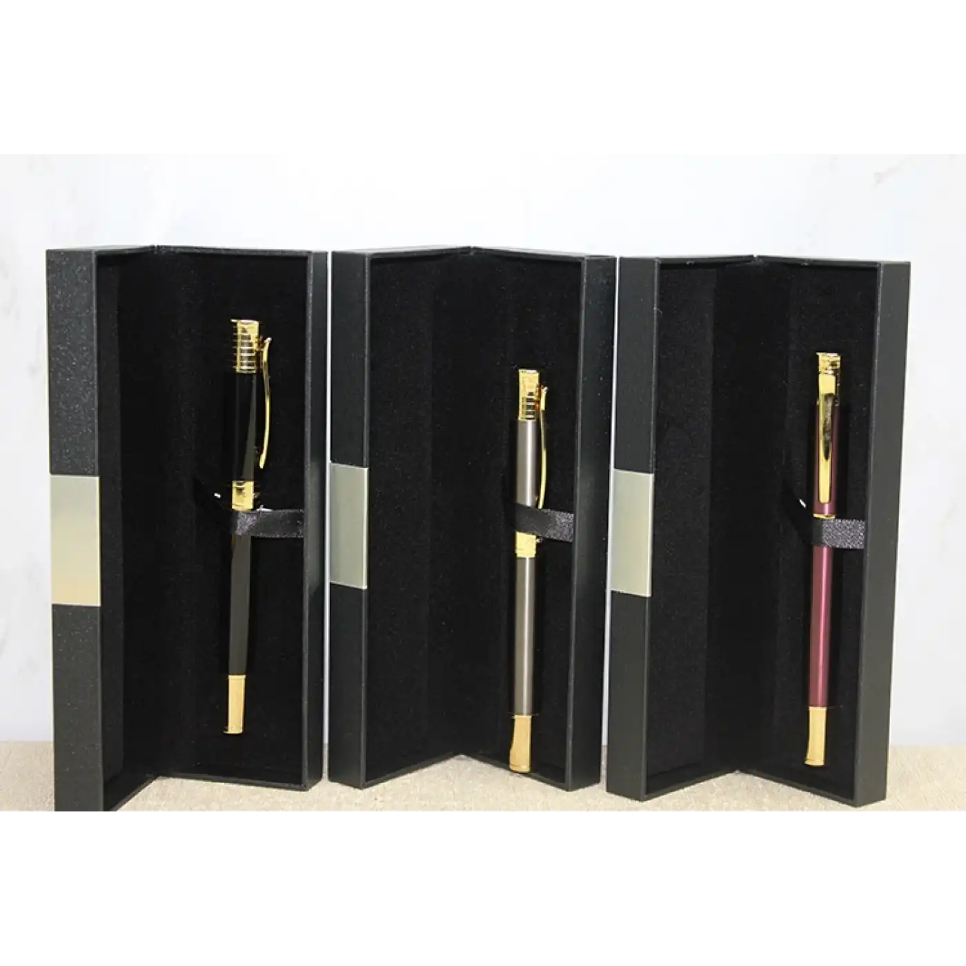 Kutulu Tekli Tükenmez Kalem Model 22