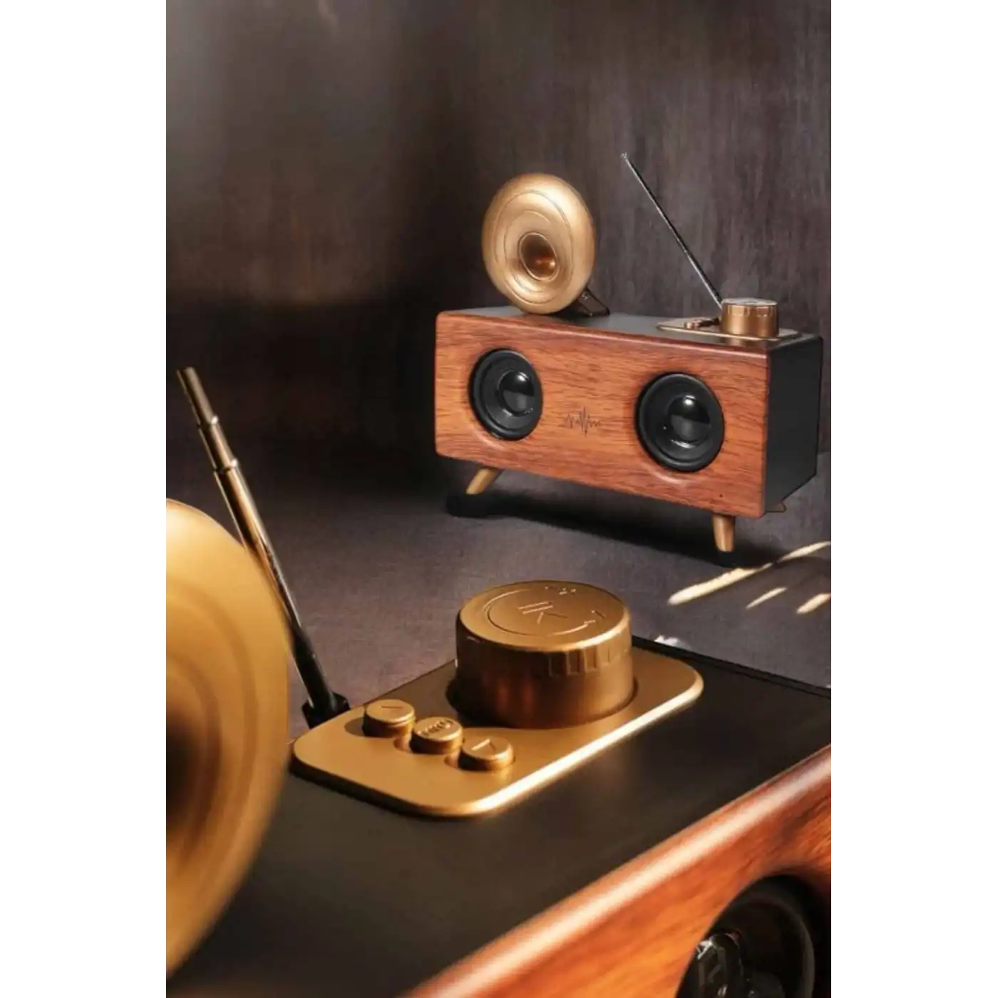 Nostaljik Görünümlü Bluetooth Bağlantılı Speaker