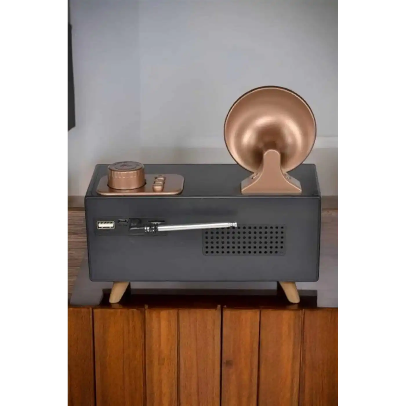 Nostaljik Görünümlü Bluetooth Bağlantılı Speaker
