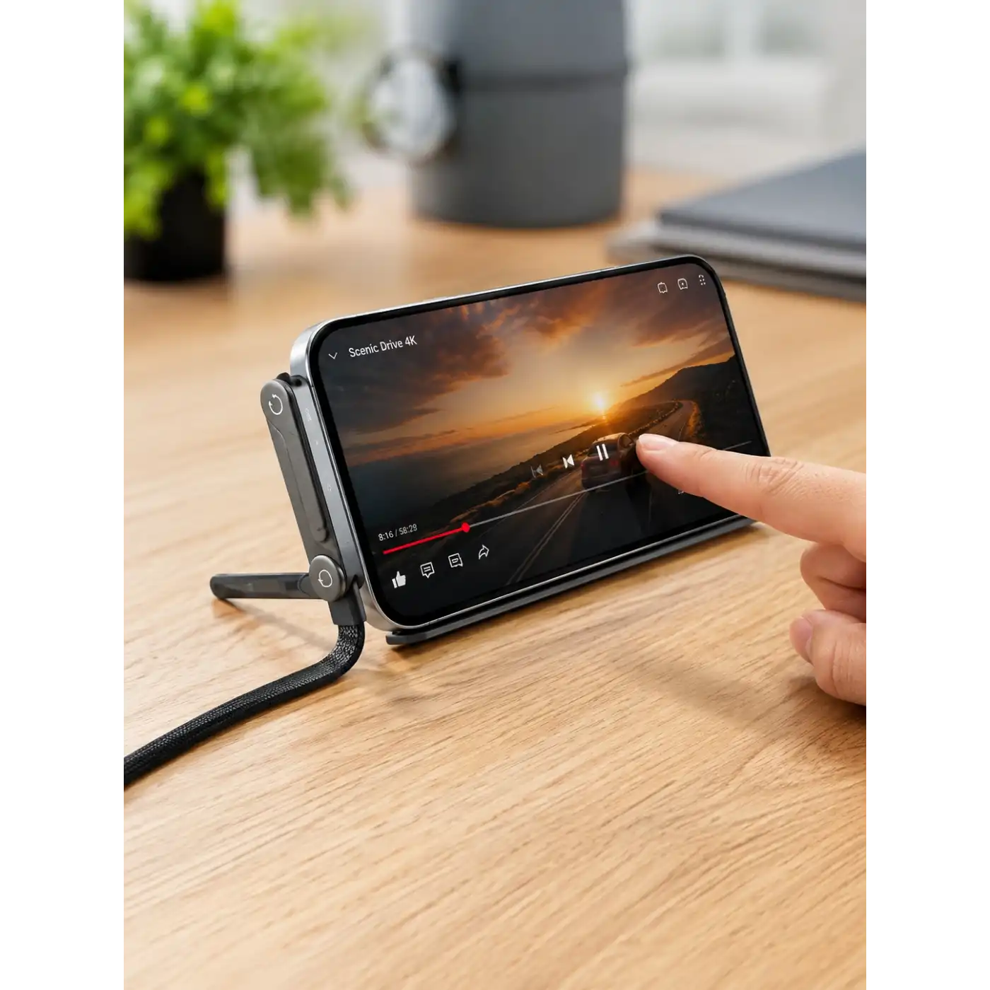 Örgülü 240W Type-C Katlanabilir Telefon Standlı Şarj Kablosu