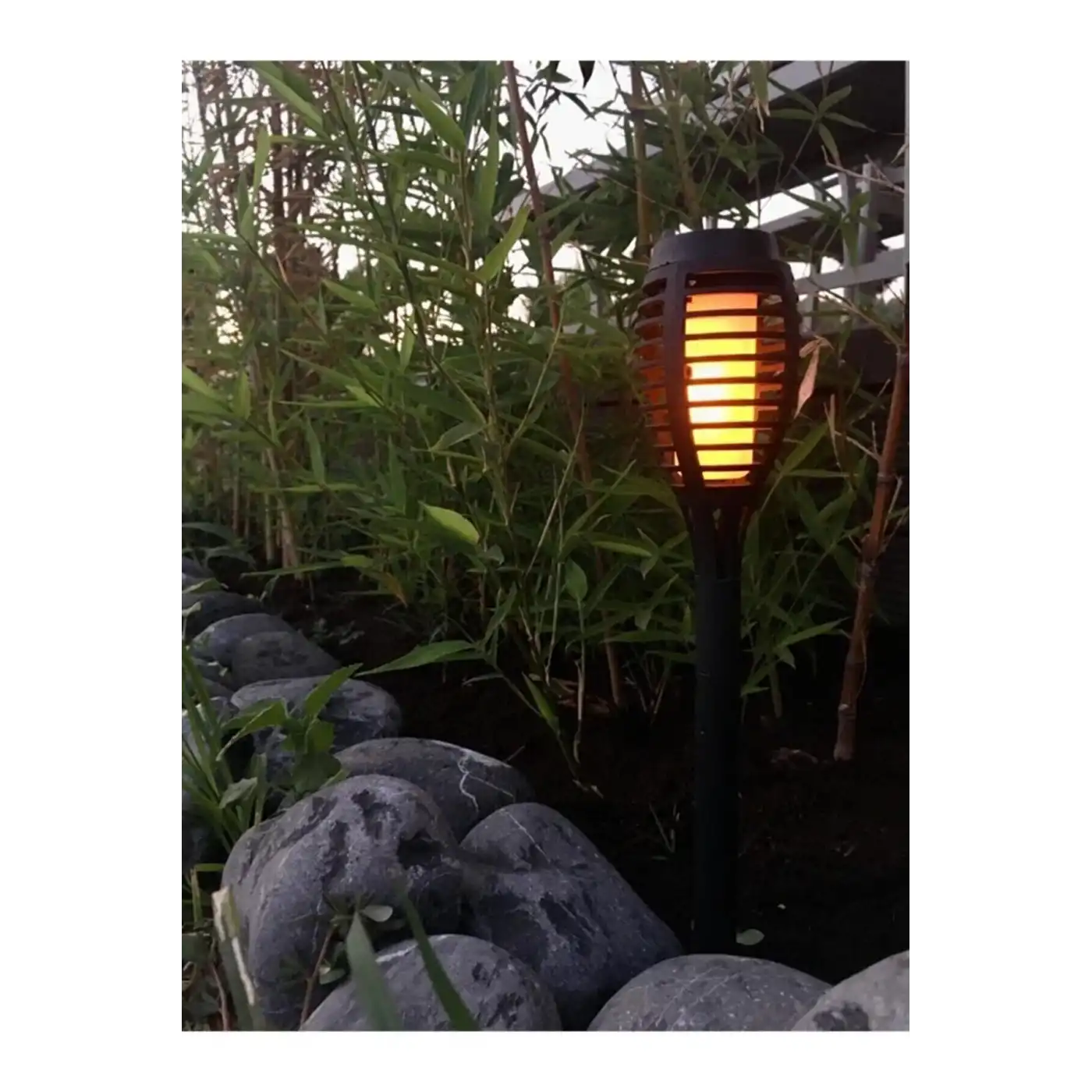 Solar Alev Efektli Bahçe Lambası