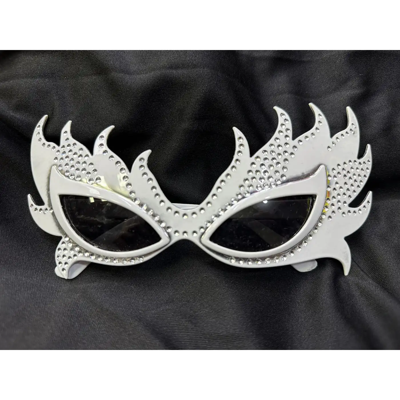 Taşlı Beyaz Alev Parti Gözlüğü