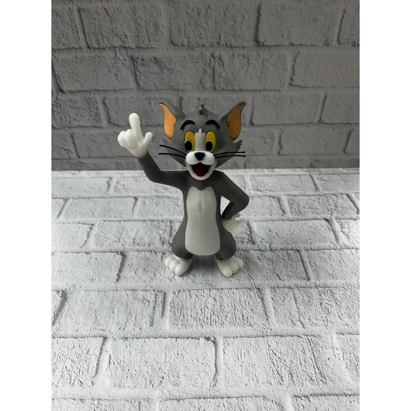 Tom Biblo 22 cm Hediyelik Dekoratif Obje Ev Ofis Süs Eşyası