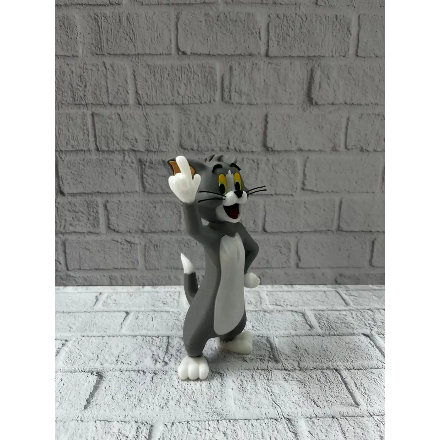 Tom Biblo 22 cm Hediyelik Dekoratif Obje Ev Ofis Süs Eşyası