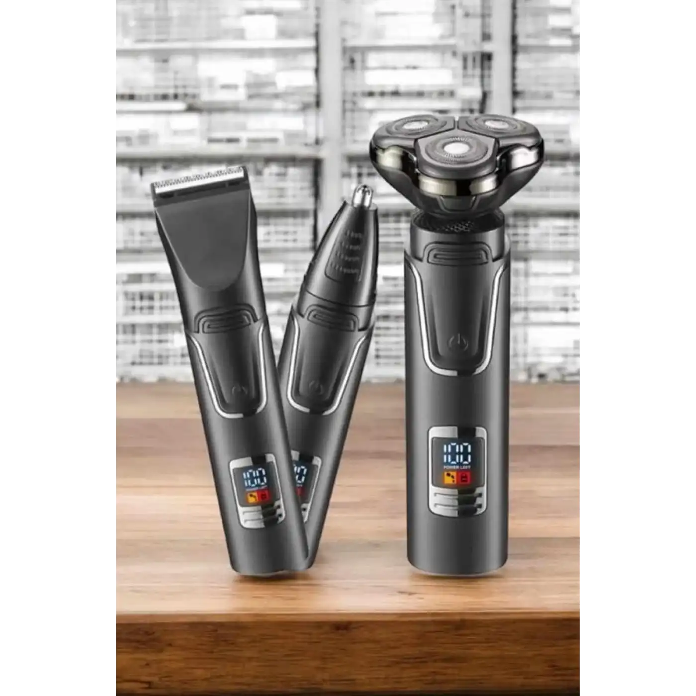 Yüksek Performanslı 3 Başlıklı Profesyonel Tıraş Makinesi