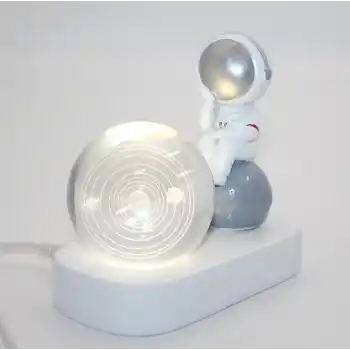 Astronot Ledli Küre