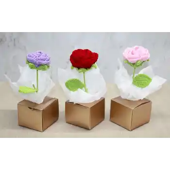 Kutulu Tekli El Örgüsü Gül Kutulu