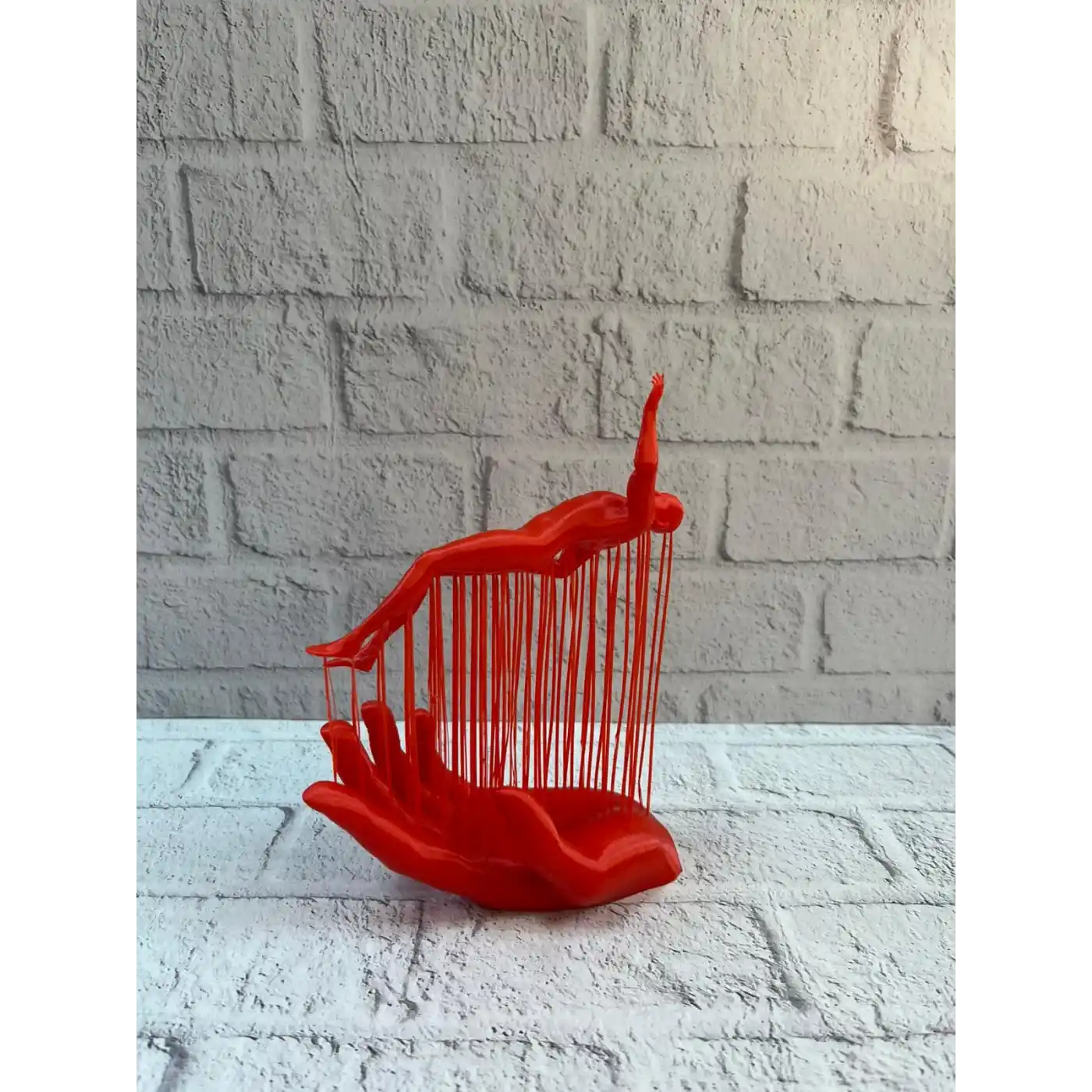 3D El Formlu İnsan Figürü Kırmızı Modern Soyut Dekoratif Biblo 12x18 cm