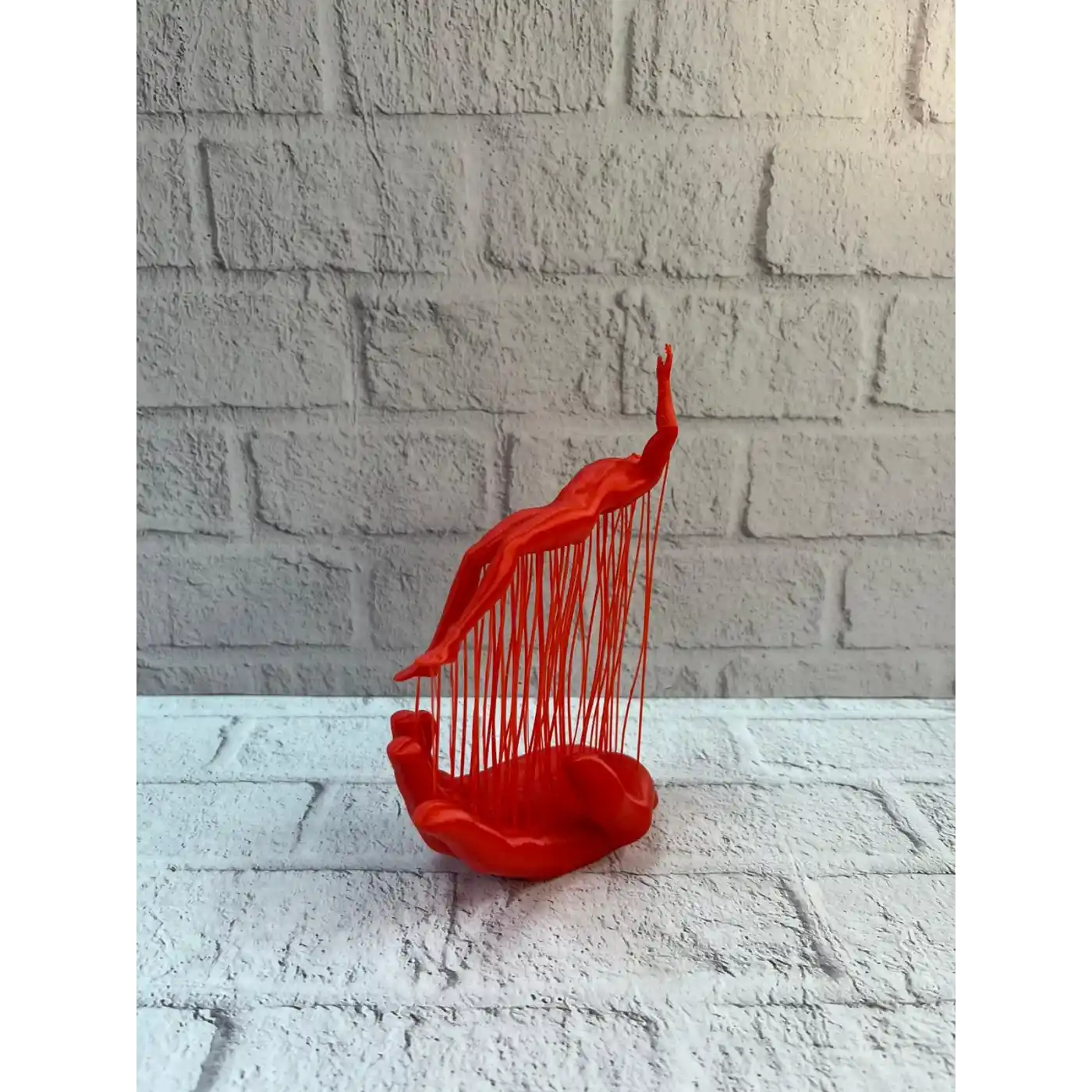 3D El İnsan Figürü Kırmızı Minimal Modern Ev ve Ofis Dekoru 12x18 cm