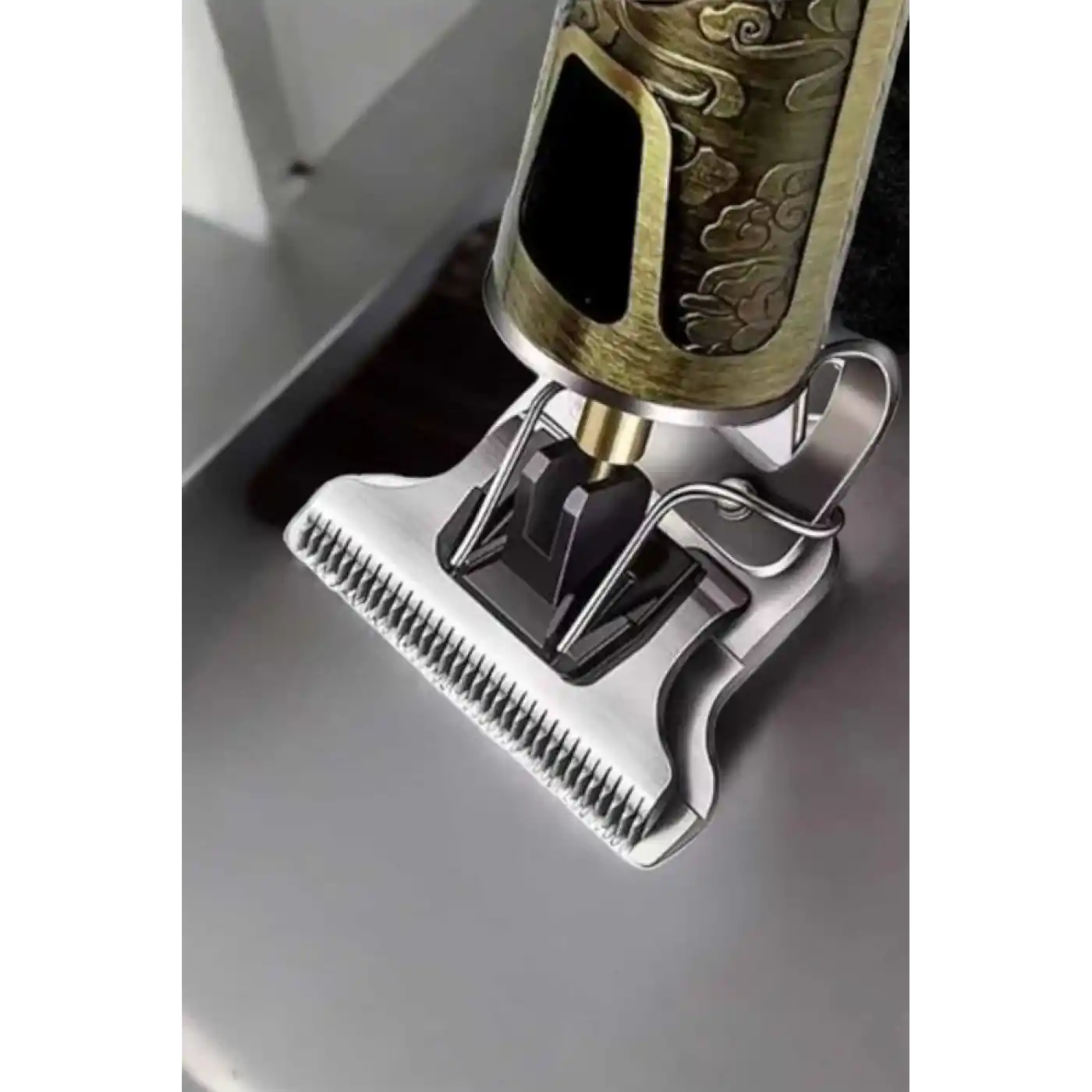 Çizik Tıraş Makinesi Şarjlı Paslanmaz Çelik Bıçaklı Uzun Ömürlü