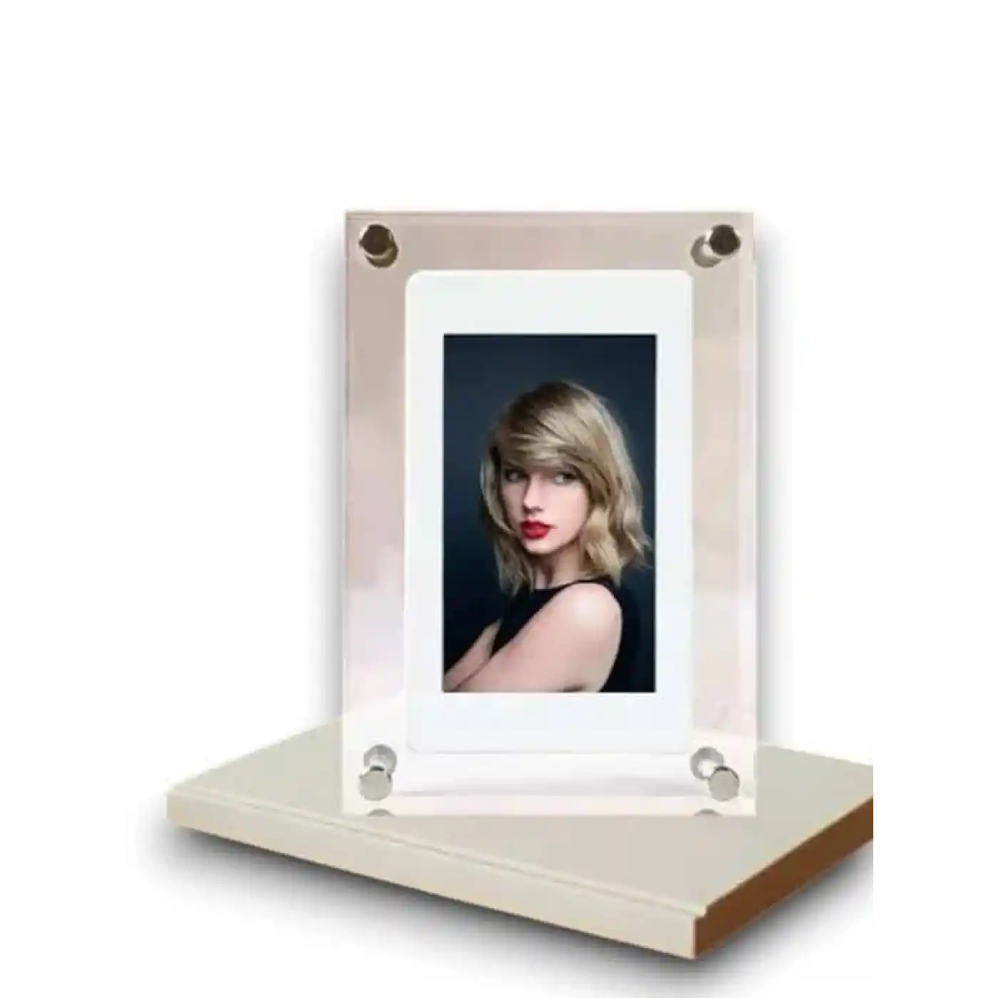 DİJİTAL FOTOĞRAF ÇERÇEVESİ