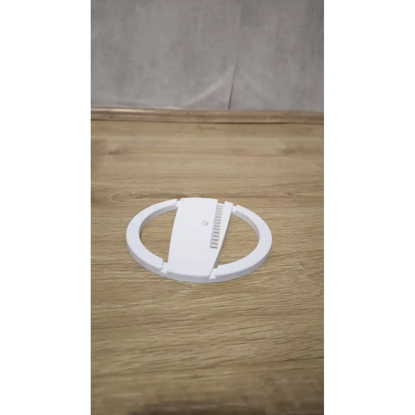 Oyun Konsolu Tutucu Şık ve Minimal Masa Üstü Stand