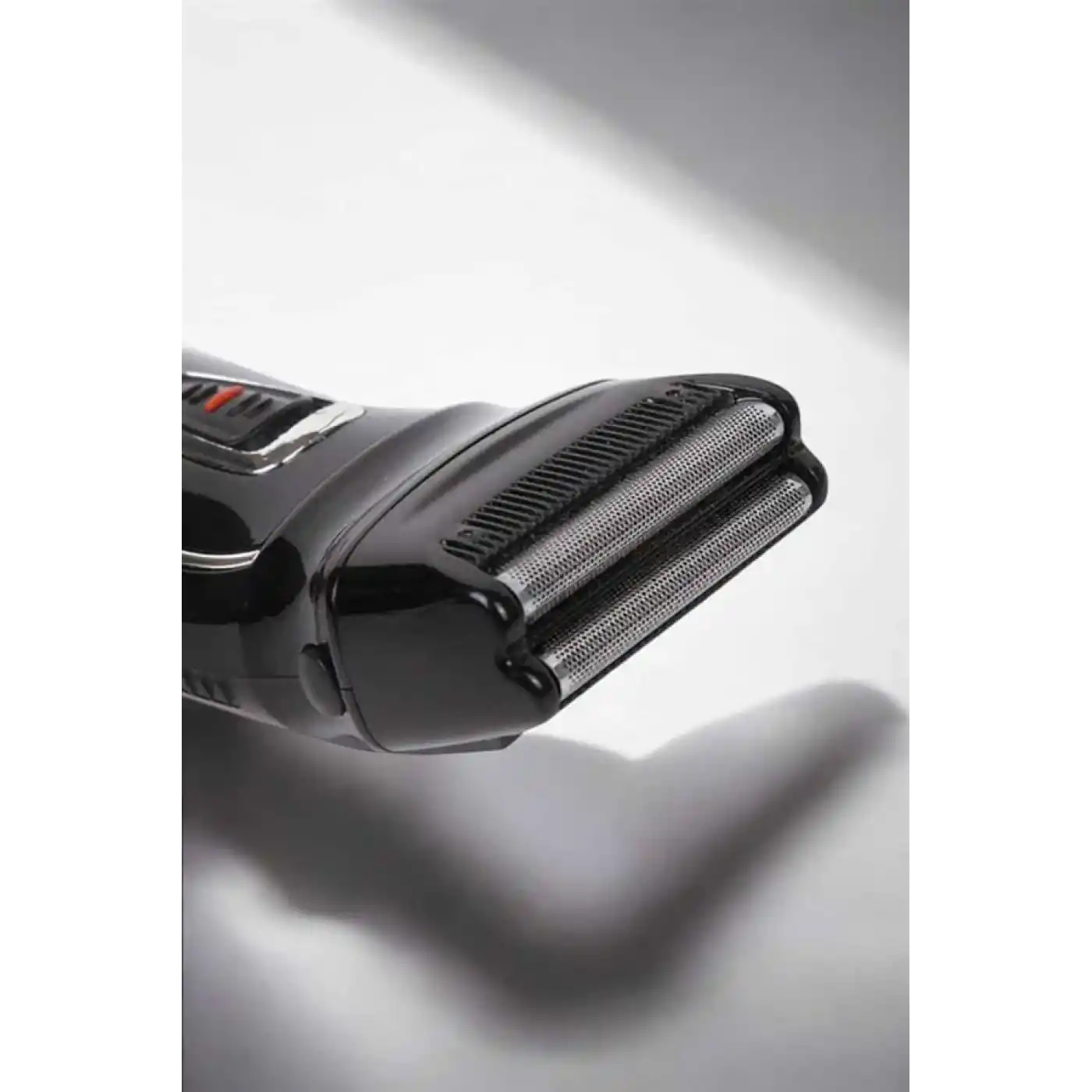 Profesyonel Paslanmaz Çelik Bıçaklı Saç ve Sakal İçin Çok Yönlü Kullanım