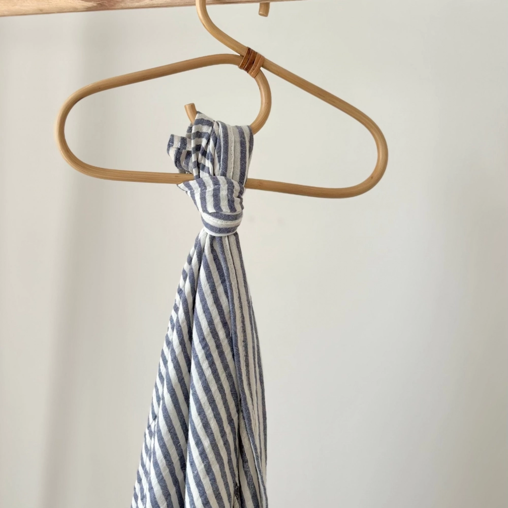 Çizgili Çift Katlı Müslin Bebek Örtüsü | %100 Organik Pamuk | Mavi çizgili