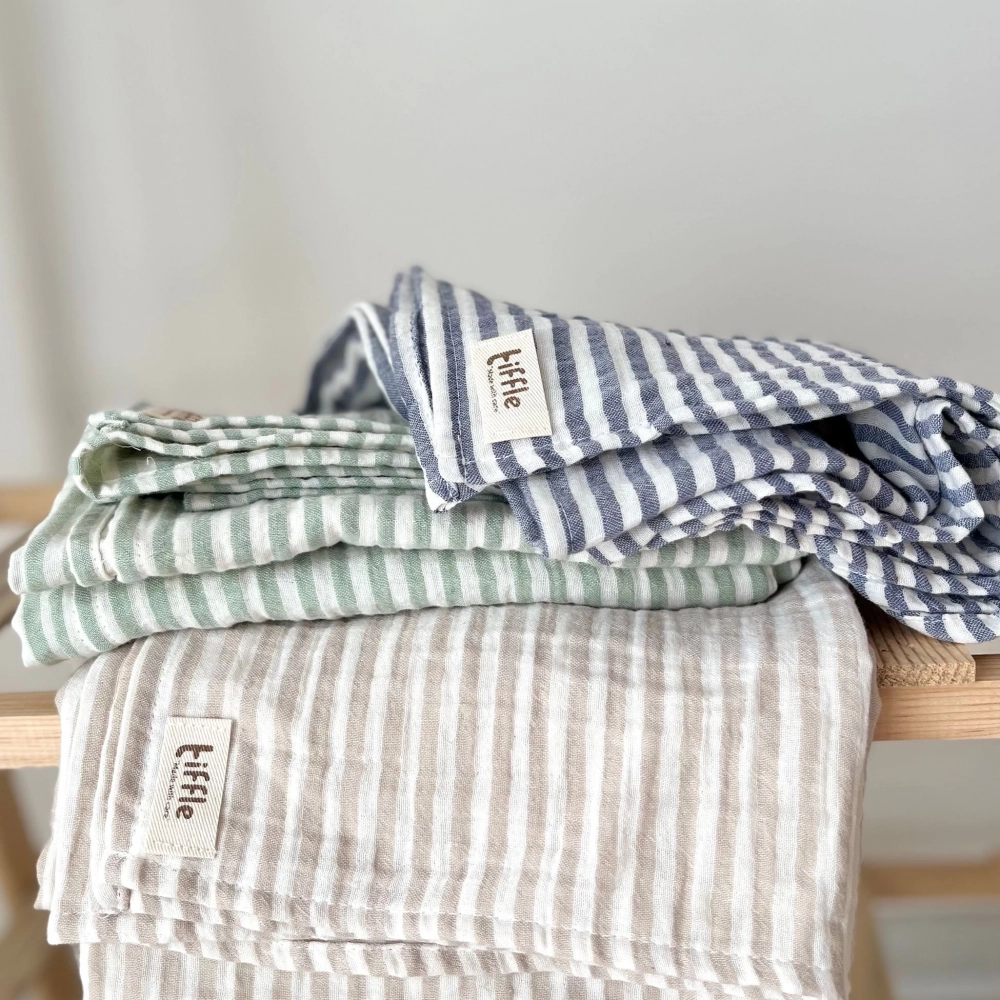 Çizgili Çift Katlı Müslin Bebek Örtüsü | %100 Organik Pamuk | Yeşil çizgili
