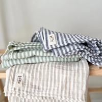 Çizgili Çift Katlı Müslin Bebek Örtüsü | %100 Organik Pamuk | Yeşil çizgili