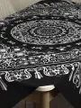 Siyah-Beyaz Tokat Baskısı Masa Örtüsü