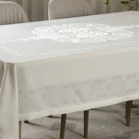 Krem Pano Desen İşlemeli Masa Örtüsü