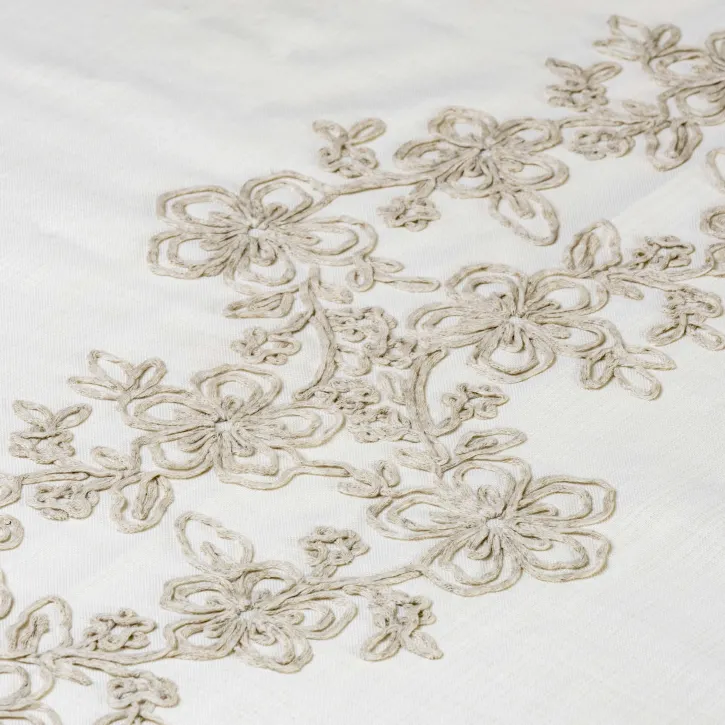 Laseli Masa Örtüsü