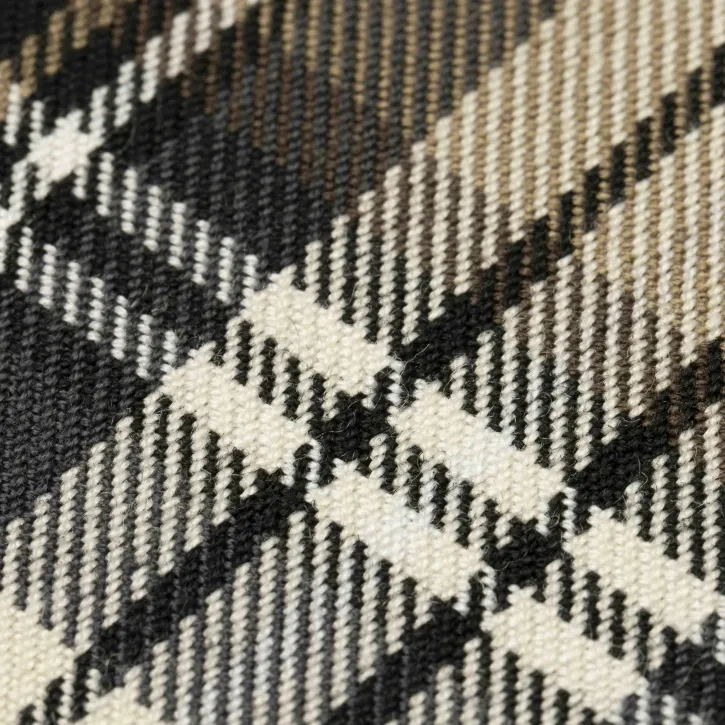 Beyaz Çizgili Vizon Ekose Gabardin