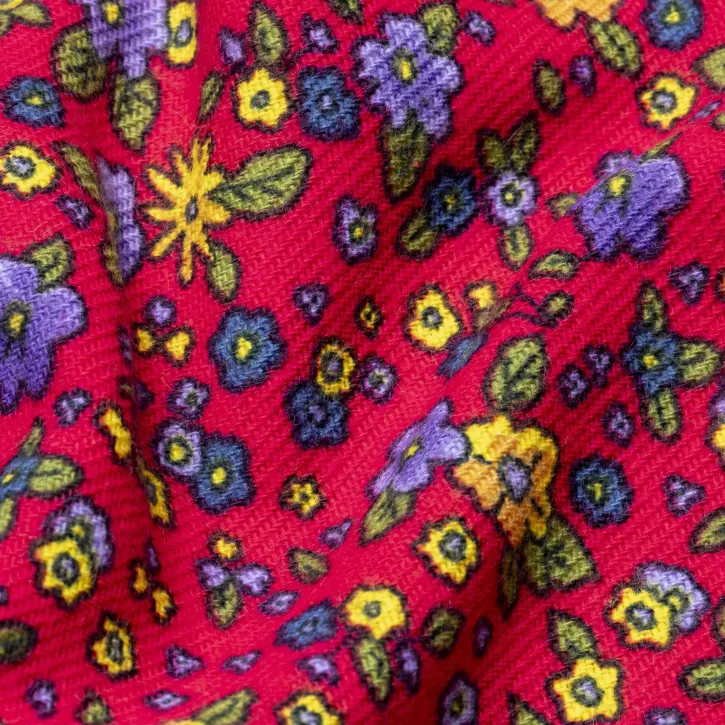 Pembe Çiçek Desenli Pazen Kumaş