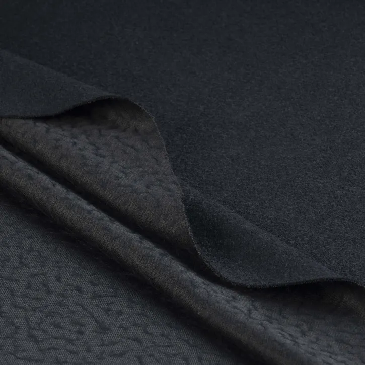 Siyah Buklet Keçe Kumaş